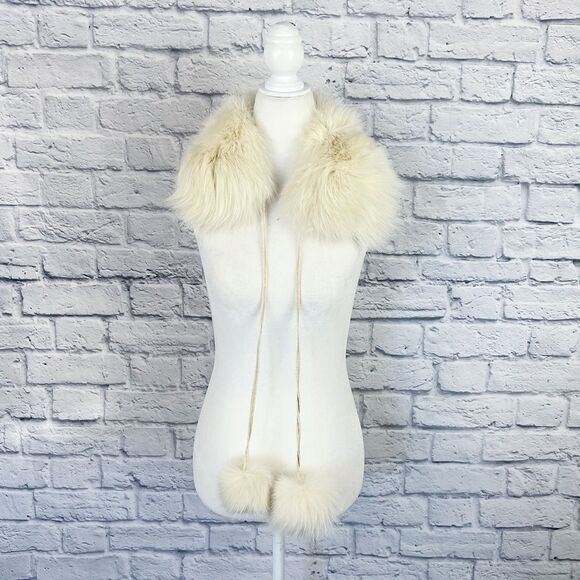 Via Couture White Rabbit Fox Fur Pom Pom Scarf Collar OS - Picture 3 of 8